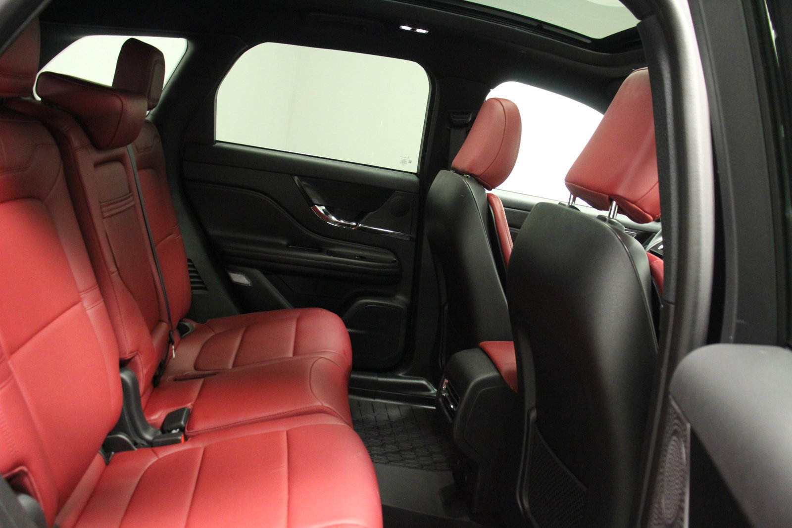 Used 2024 Lincoln Corsair Grand Touring w/ Equipment Group 301A AWD/4WD image 18