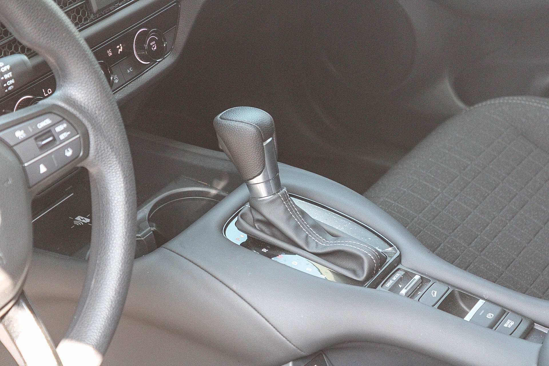 Used 2026 Honda HR-V LX image 21