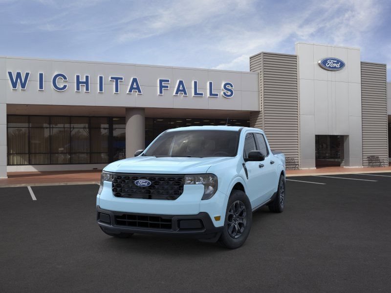 New 2026 Ford Maverick XLT w/ XLT Luxury Package FWD image 2