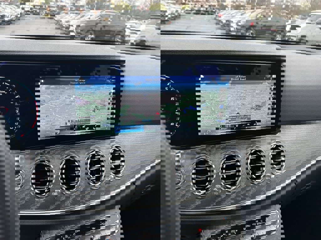 Used 2021 Mercedes-Benz E 350 Sedan image 12