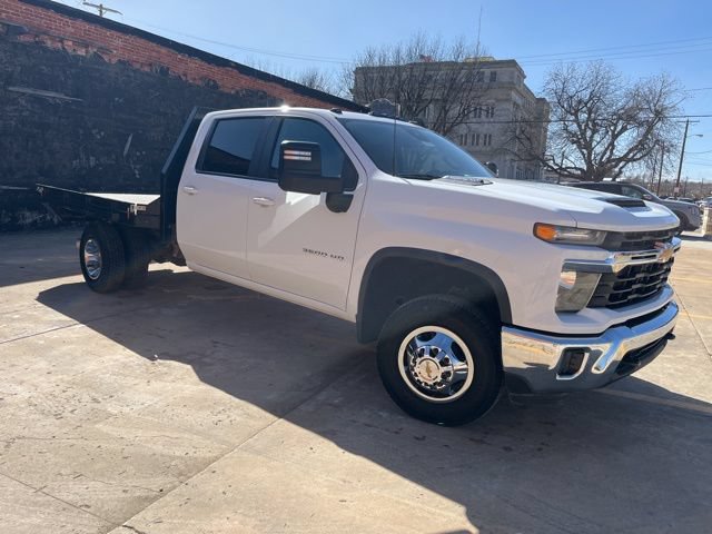 Used 2024 Chevrolet Silverado 3500 LT w/ Convenience Package AWD/4WD image 9