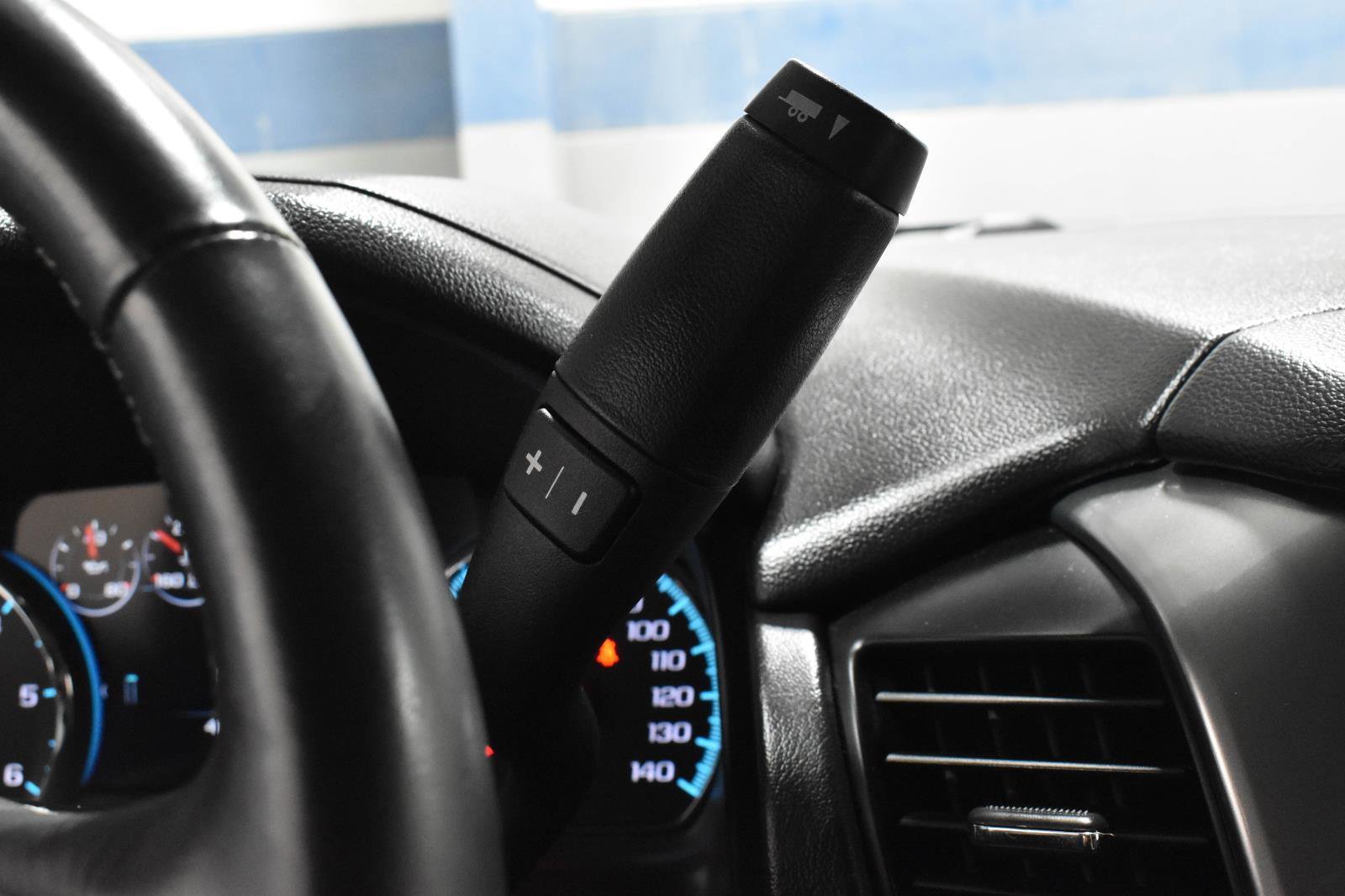 Used 2020 Chevrolet Tahoe Premier w/ RST 6.2L Performance Edition image 14