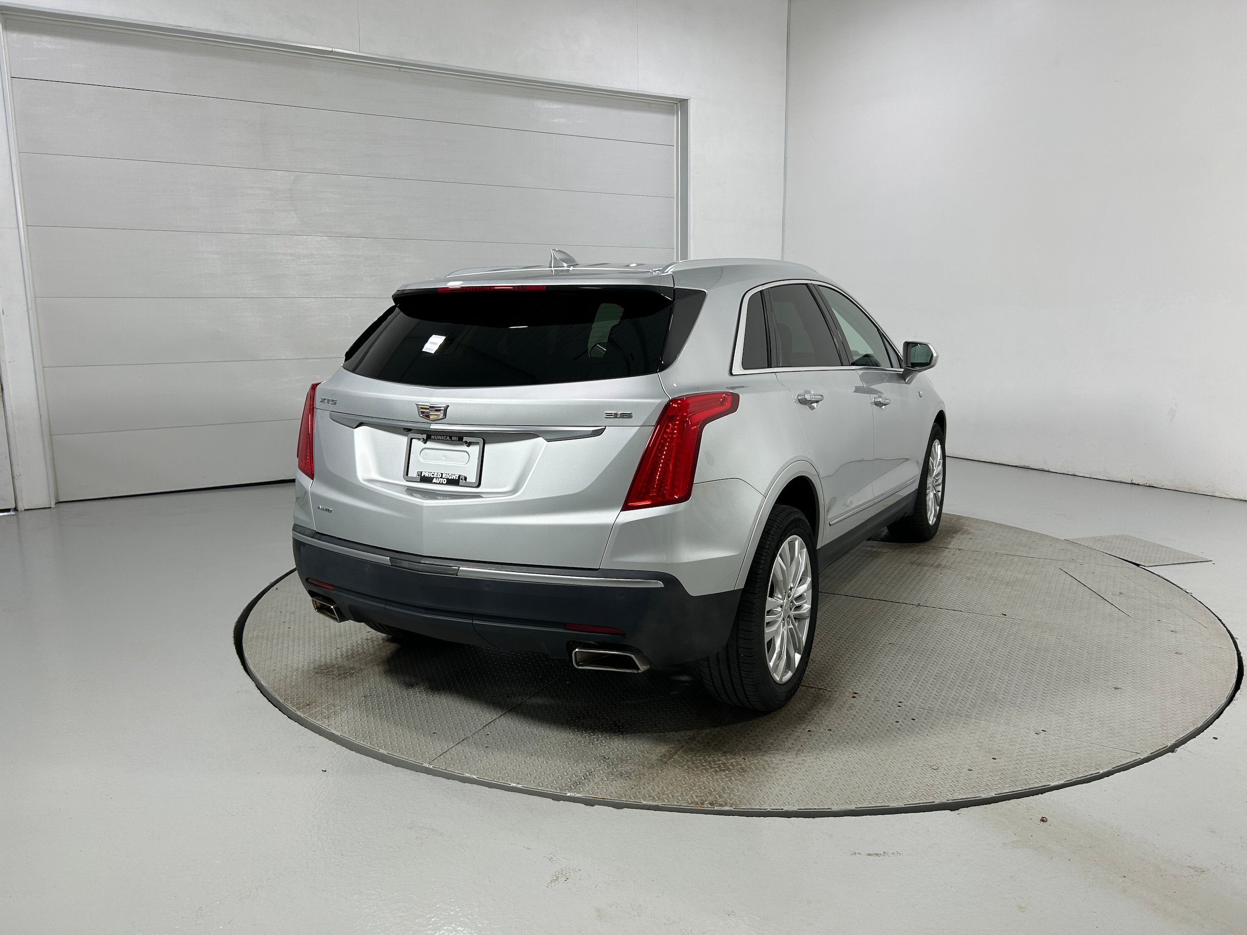 Used 2018 Cadillac XT5 Premium Luxury AWD/4WD image 38