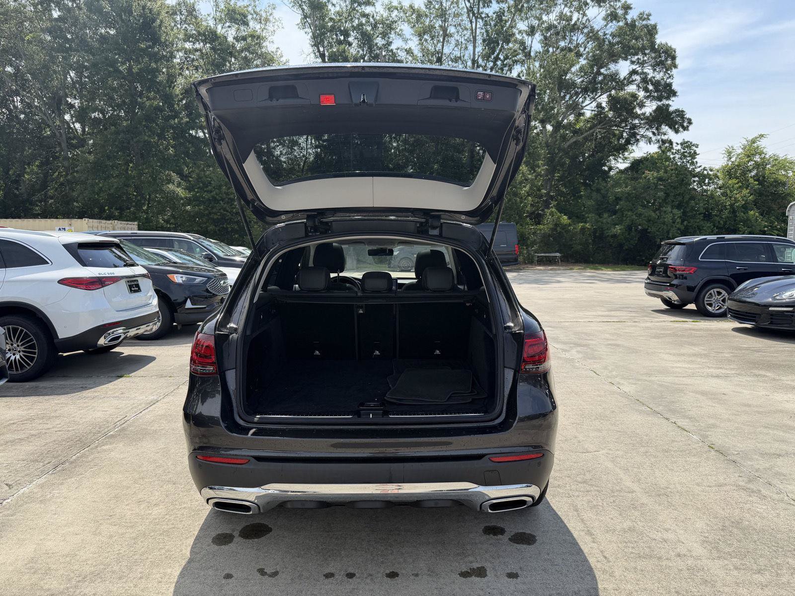 Certified 2021 Mercedes-Benz GLC 300 4MATIC w/ Premium Package image 24