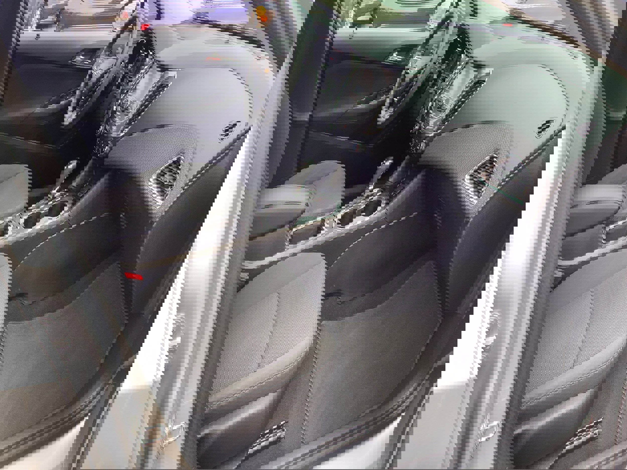 Used 2017 Chevrolet Cruze LT w/ Convenience Package image 16