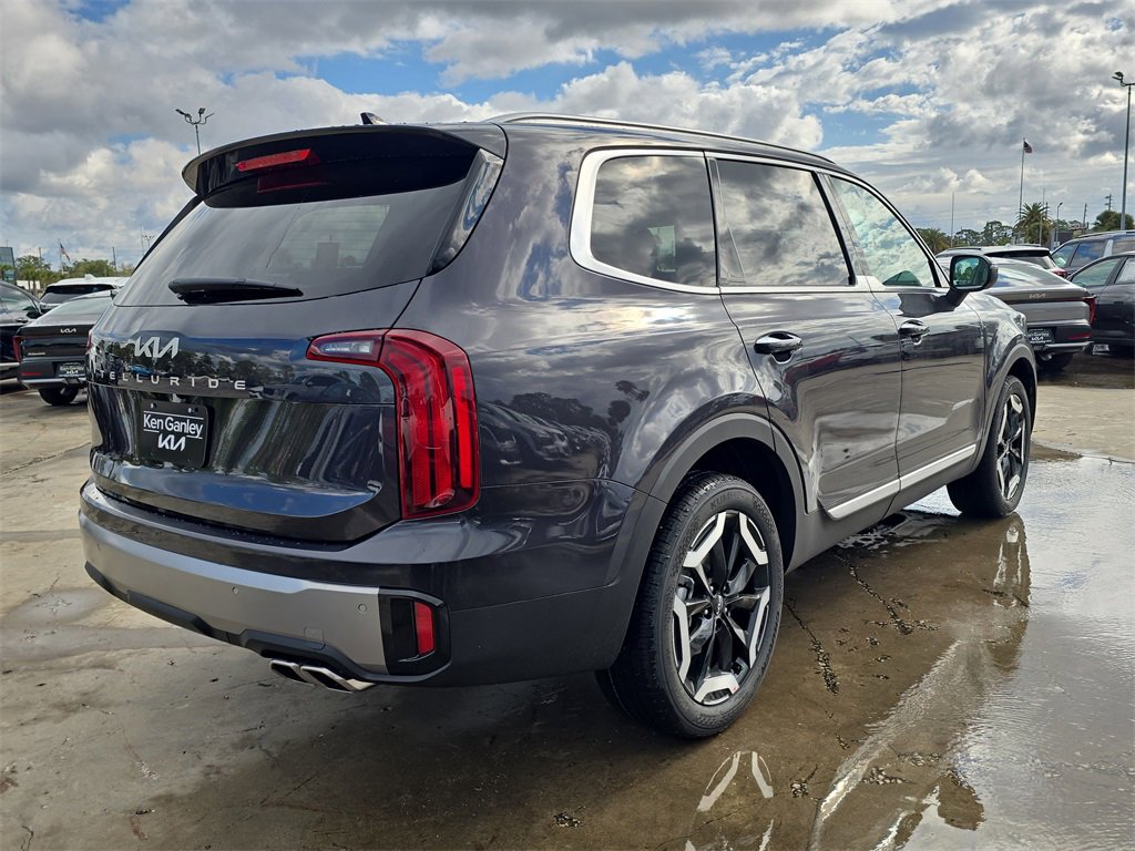 New 2025 Kia Telluride S image 8