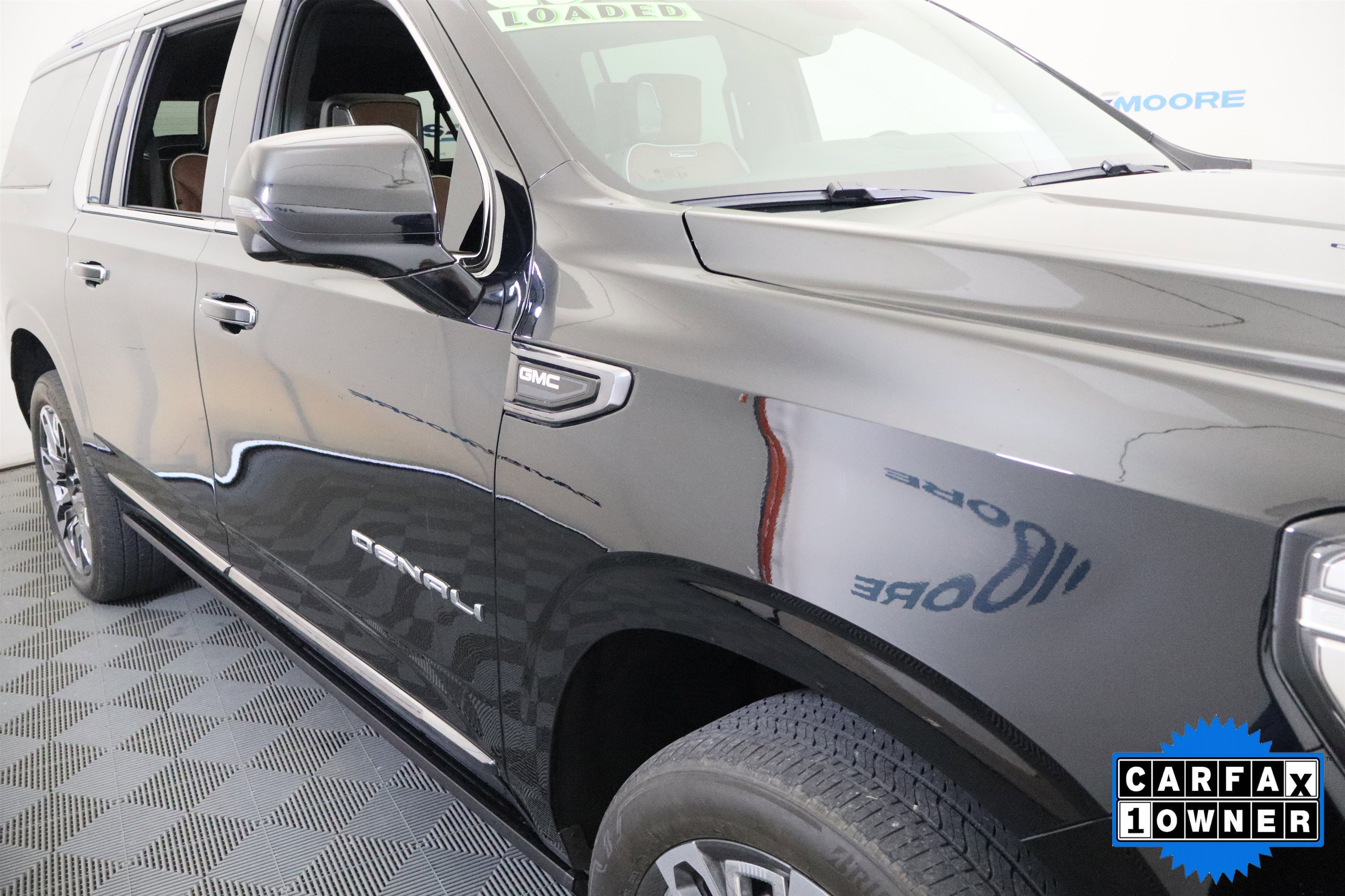 Used 2023 GMC Yukon XL Denali Ultimate AWD/4WD image 4