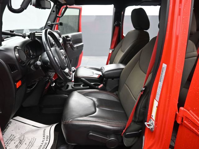Used 2017 Jeep Wrangler Unlimited Rubicon image 12