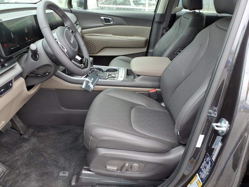 New 2026 Kia Carnival EX FWD image 15