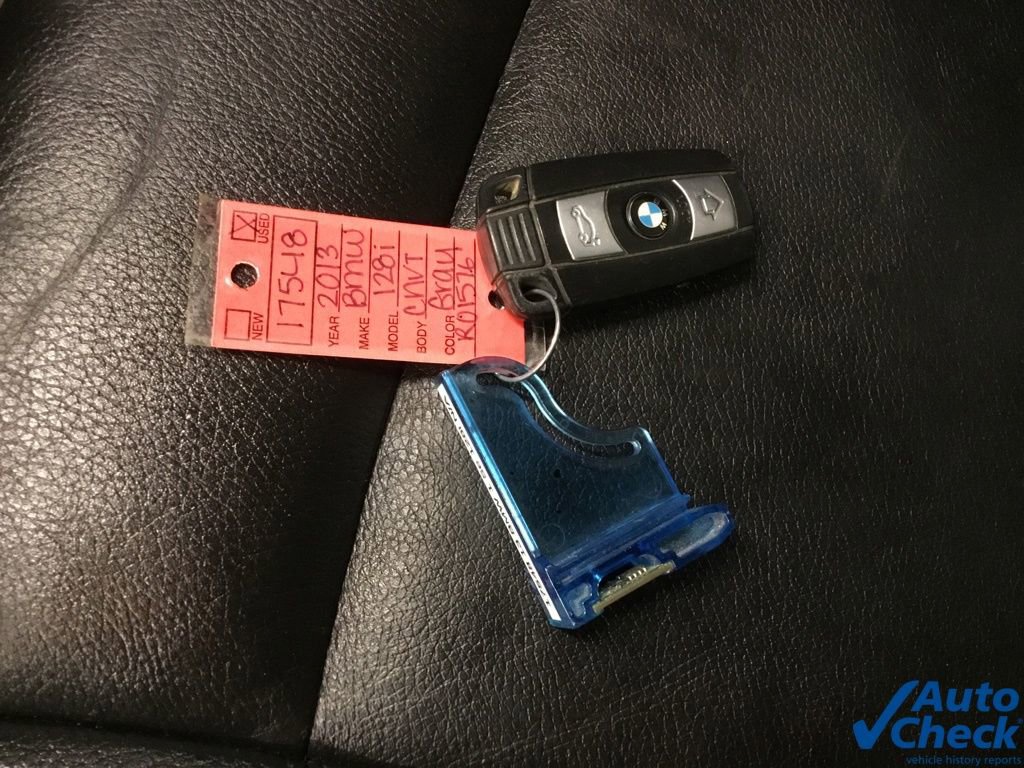 Used 2013 BMW 128i Convertible image 41