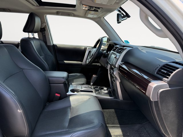 Used 2018 Toyota 4Runner Limited AWD/4WD image 19