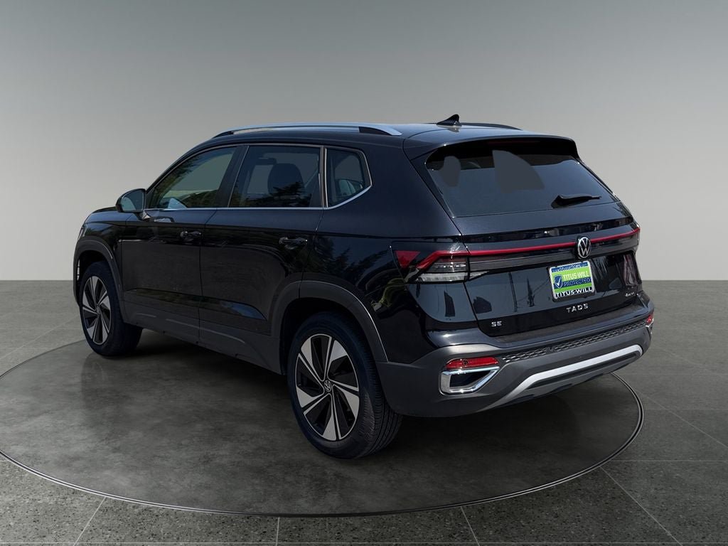 Used 2025 Volkswagen Taos SE AWD/4WD image 7