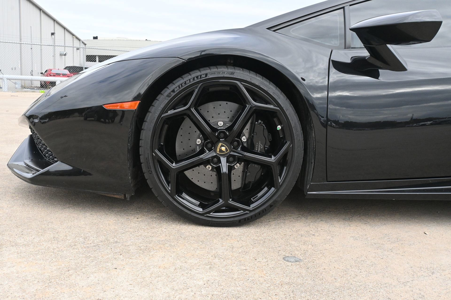 Used 2015 Lamborghini Huracan LP 610-4 AWD/4WD image 25