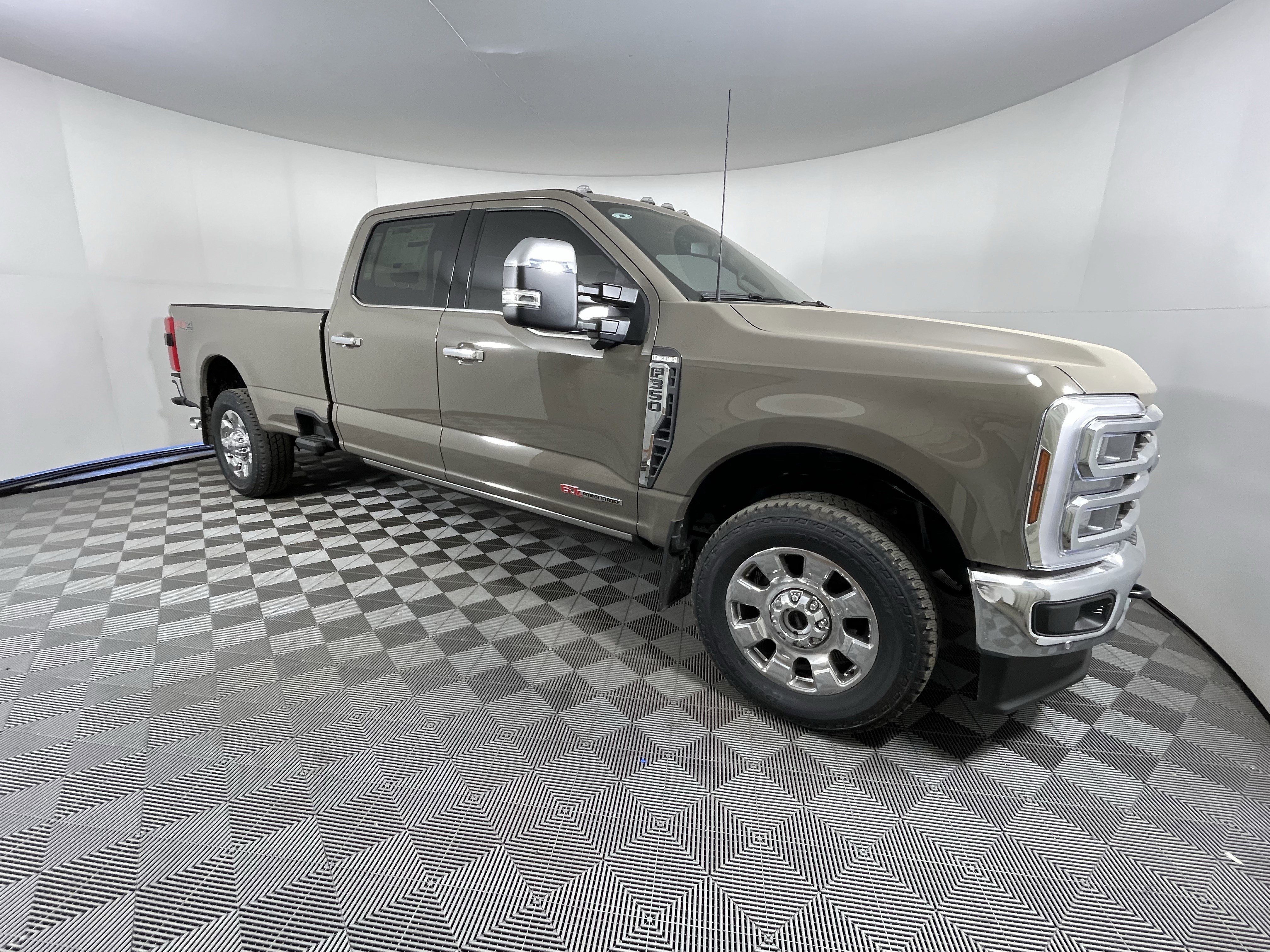 New 2026 Ford F350 King Ranch w/ Chrome Package AWD/4WD image 6