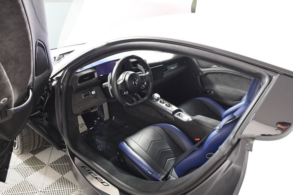 Used 2022 Maserati MC20 Coupe RWD image 12