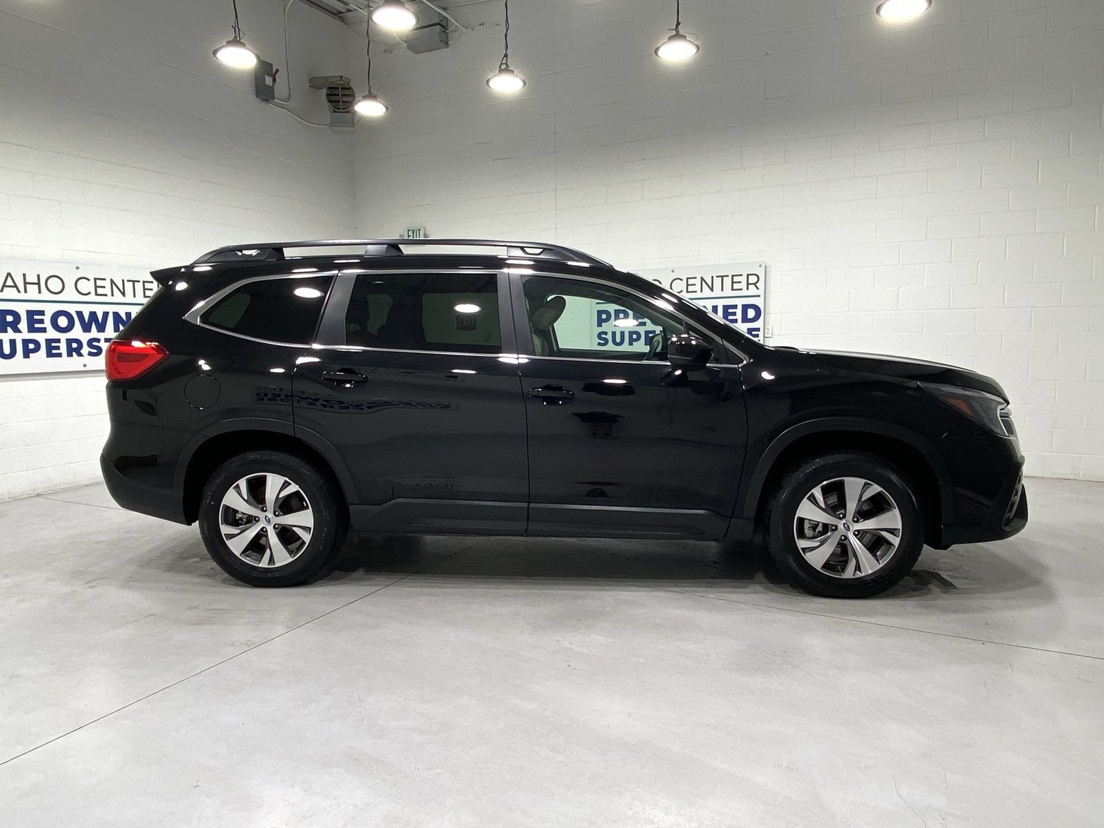 Used 2025 Subaru Ascent Premium AWD/4WD image 9