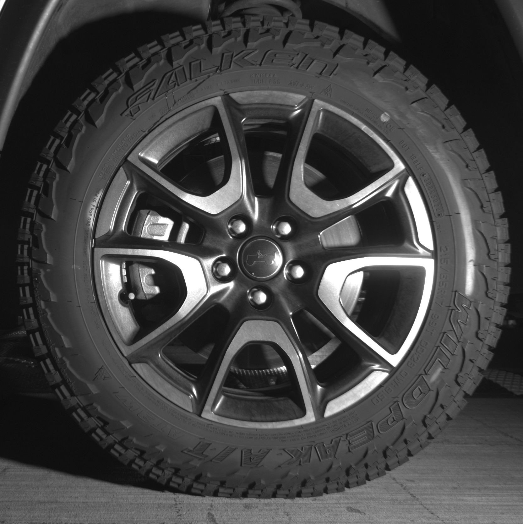 Used 2025 Jeep Compass Trailhawk image 12