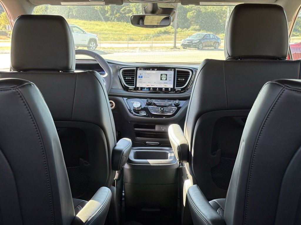 New 2026 Chrysler Pacifica Select image 19