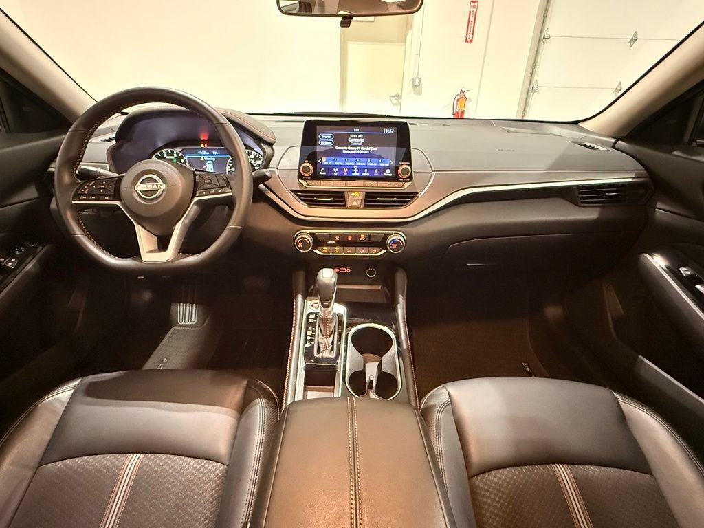 Used 2025 Nissan Altima 2.5 SR FWD image 26