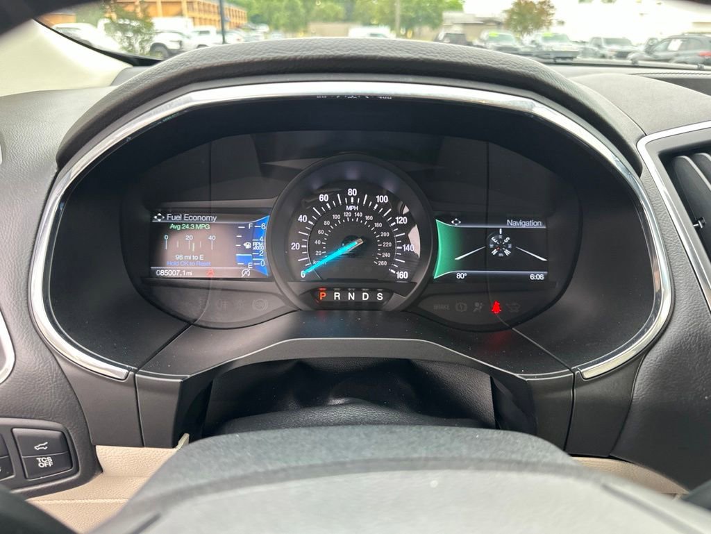 Used 2020 Ford Edge Titanium FWD image 15