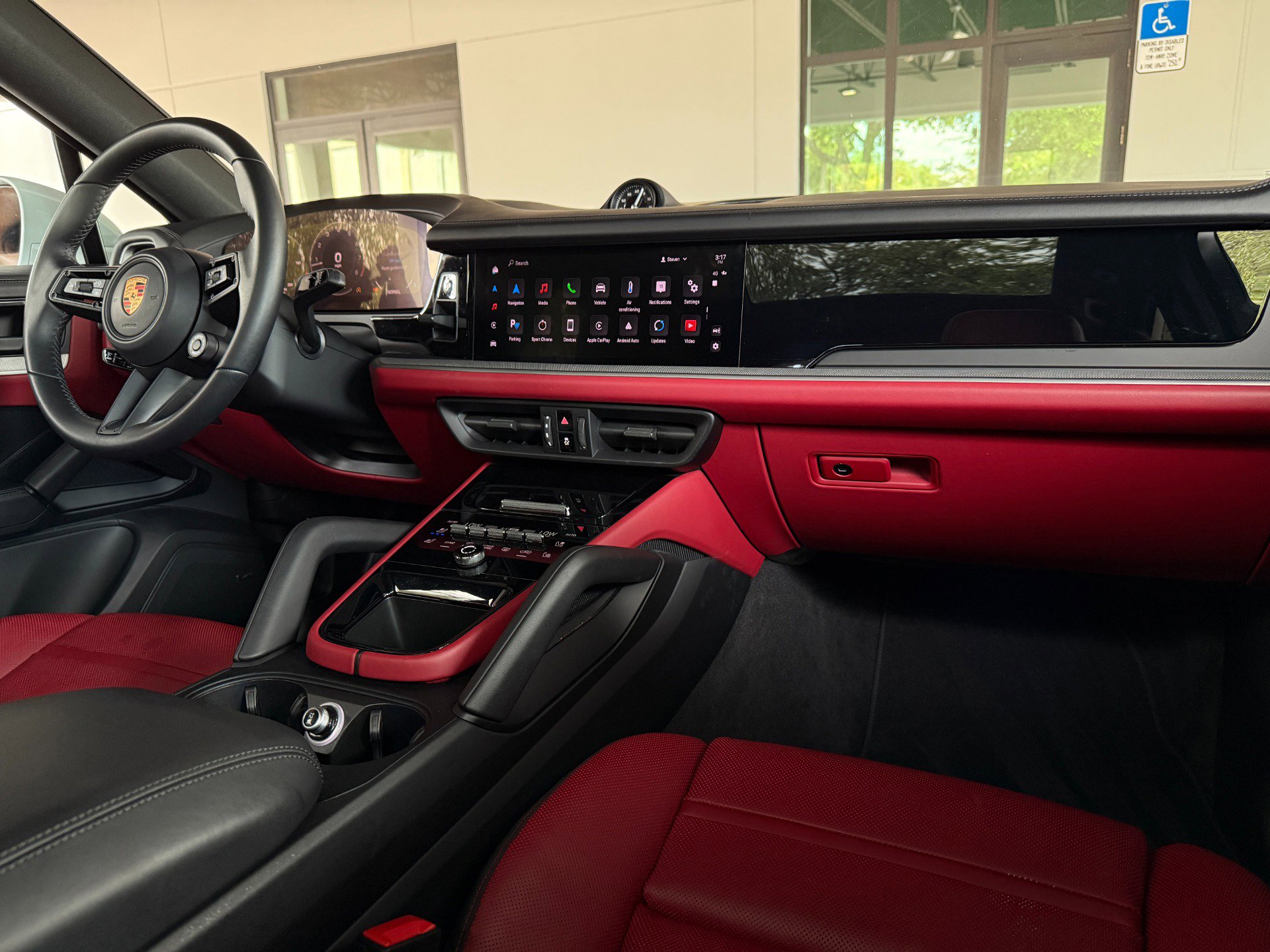 Used 2024 Porsche Cayenne S image 45