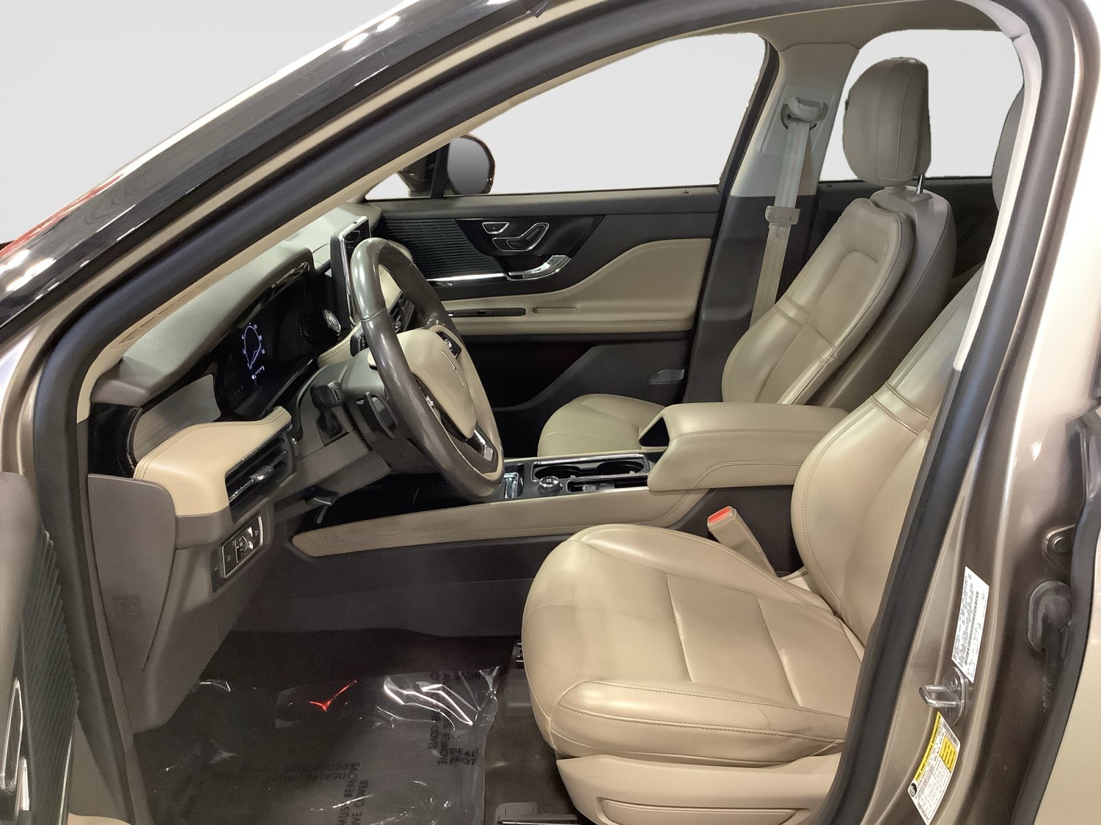 Used 2020 Lincoln Corsair AWD image 11