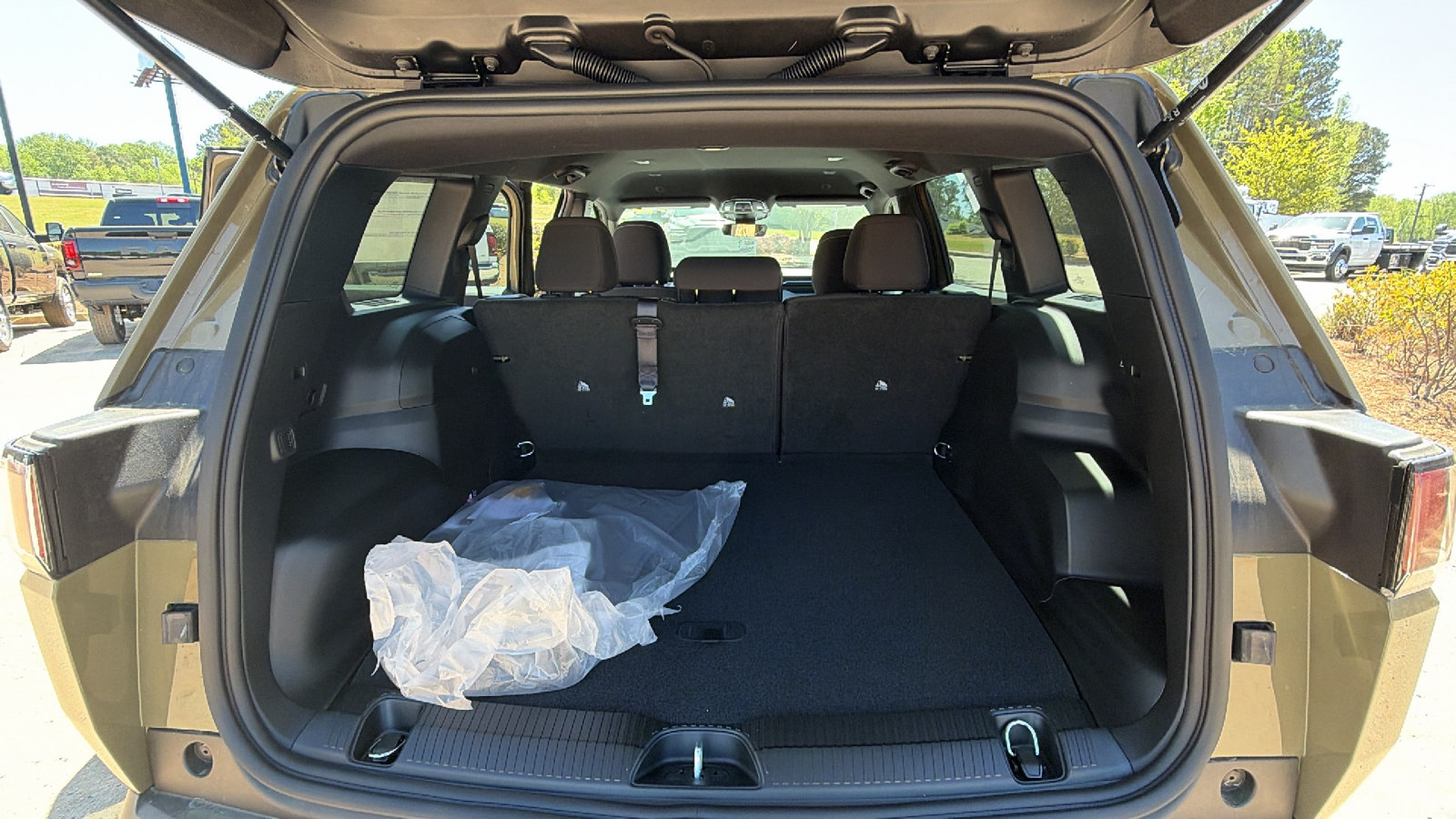 New 2026 Jeep Cherokee Laredo AWD/4WD image 13