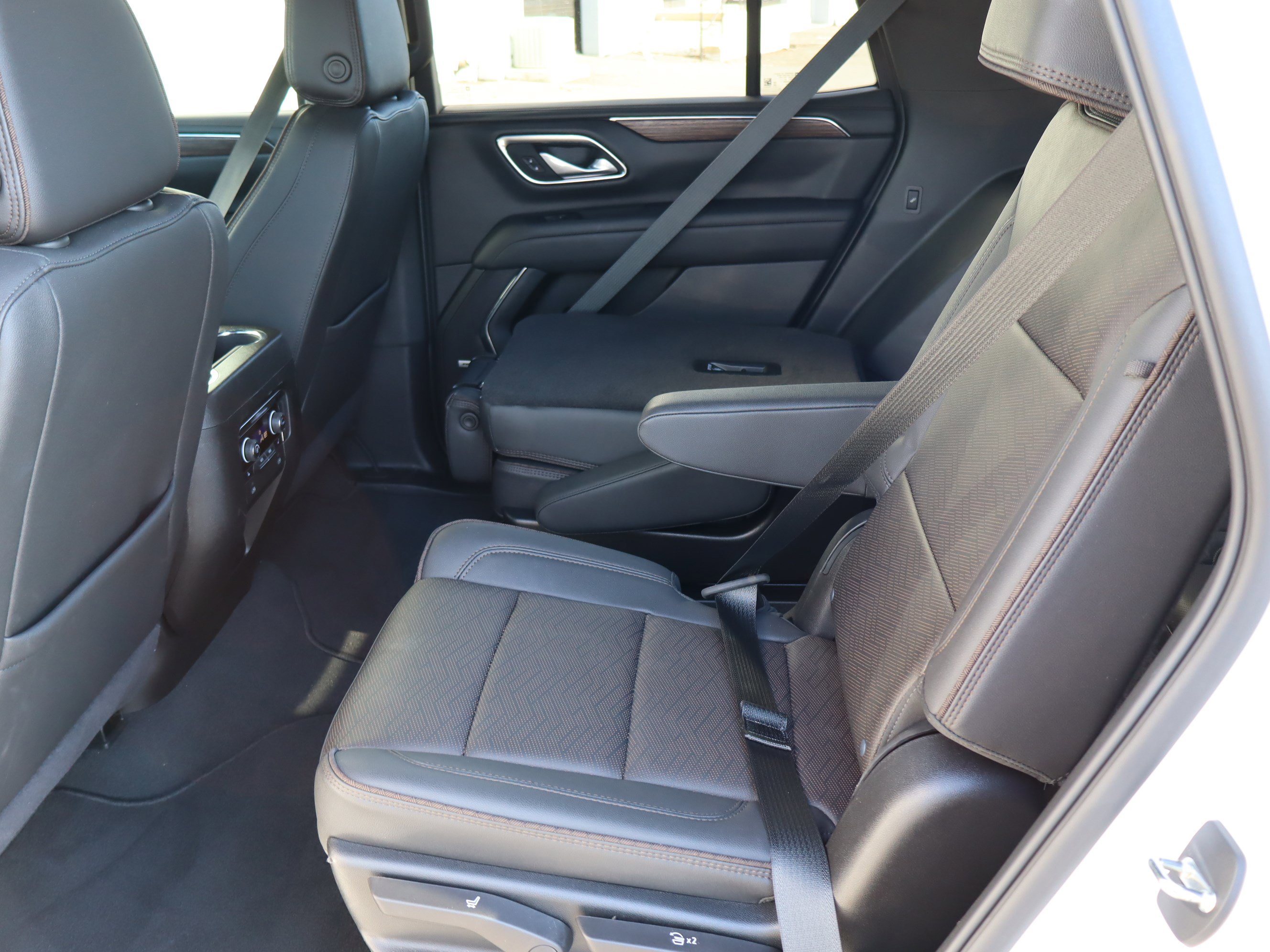 Certified 2024 Chevrolet Tahoe High Country image 33