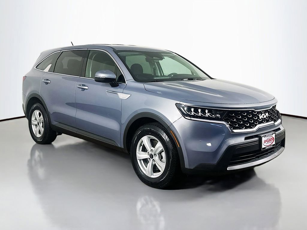 Certified 2023 Kia Sorento LX FWD image 13