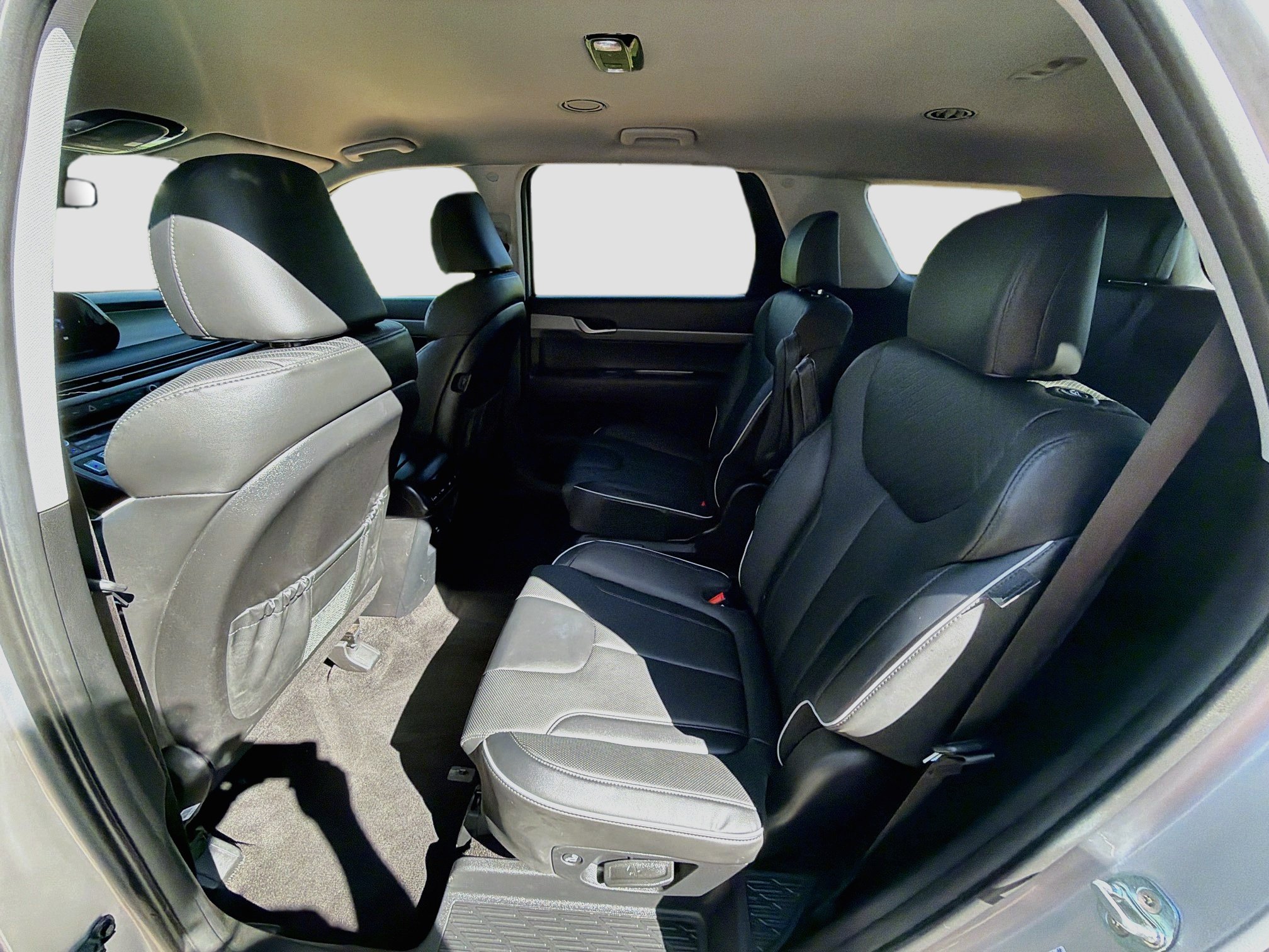 Used 2025 Hyundai Palisade SEL AWD/4WD image 28