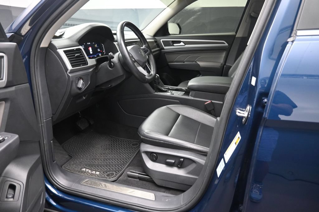 Used 2022 Volkswagen Atlas SE FWD image 17