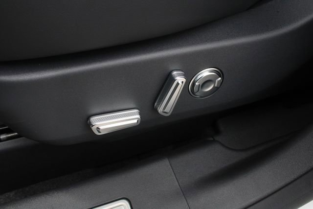 New 2026 Lincoln Nautilus Reserve AWD/4WD image 32