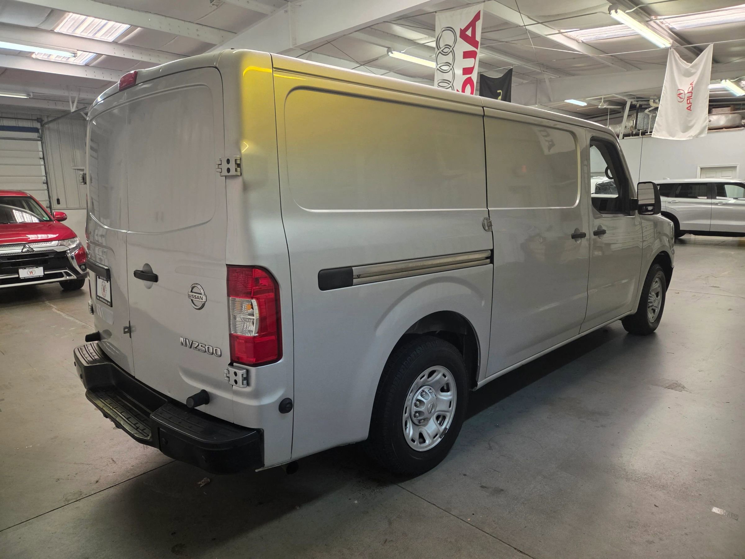 Used 2018 Nissan NV 2500 SV w/ Navigation Package image 8