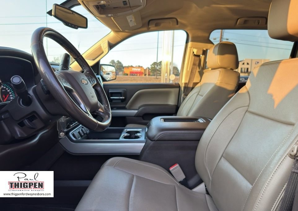 Used 2017 Chevrolet Silverado 1500 LTZ Z71 w/ LTZ Plus Package AWD/4WD image 9