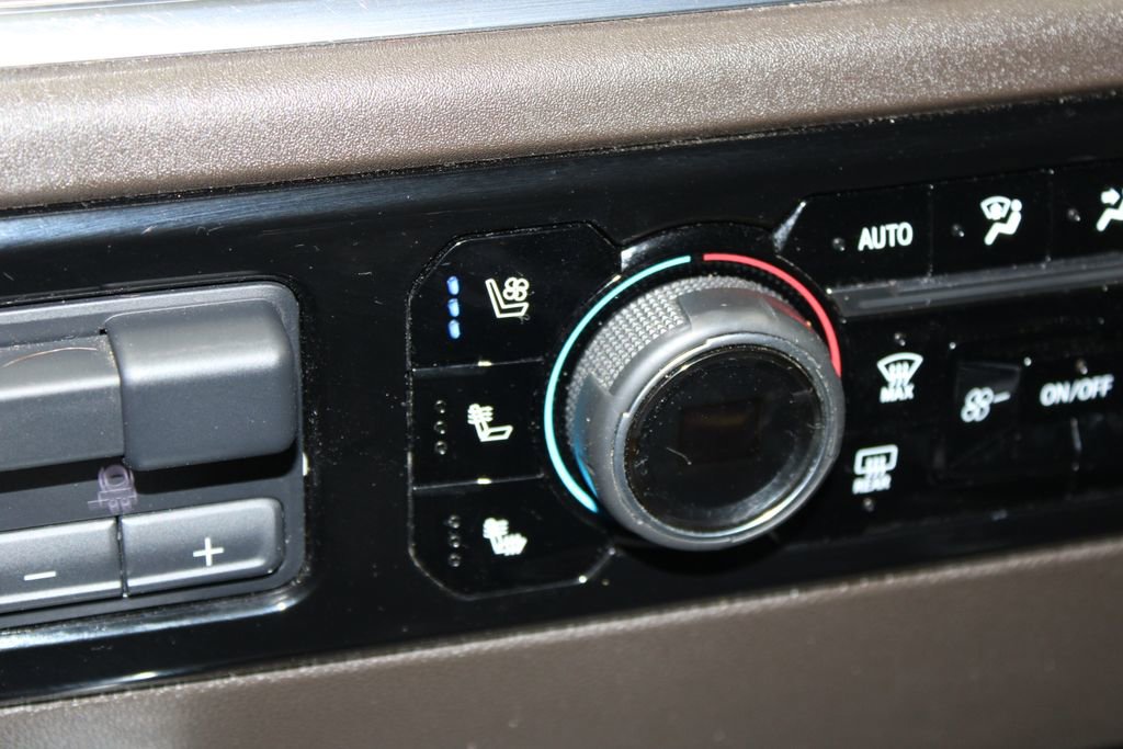 Used 2023 Chevrolet Silverado 1500 LTZ AWD/4WD image 51