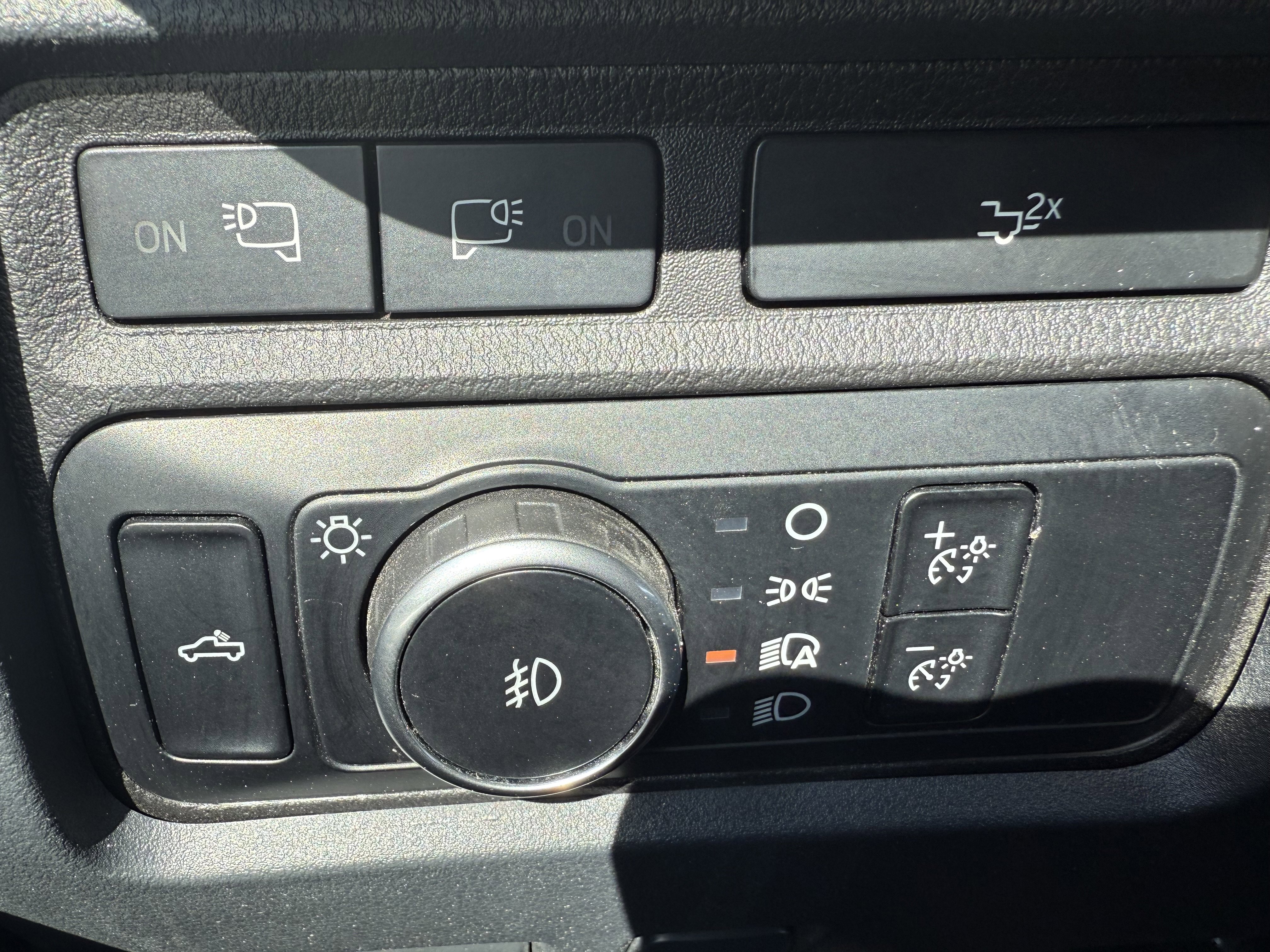 Used 2024 Ford F250 Lariat w/ Lariat Ultimate Package image 35