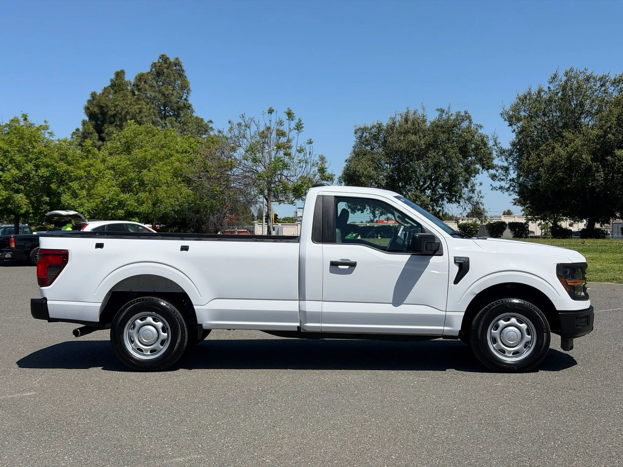 Used 2024 Ford F150 XL RWD image 6
