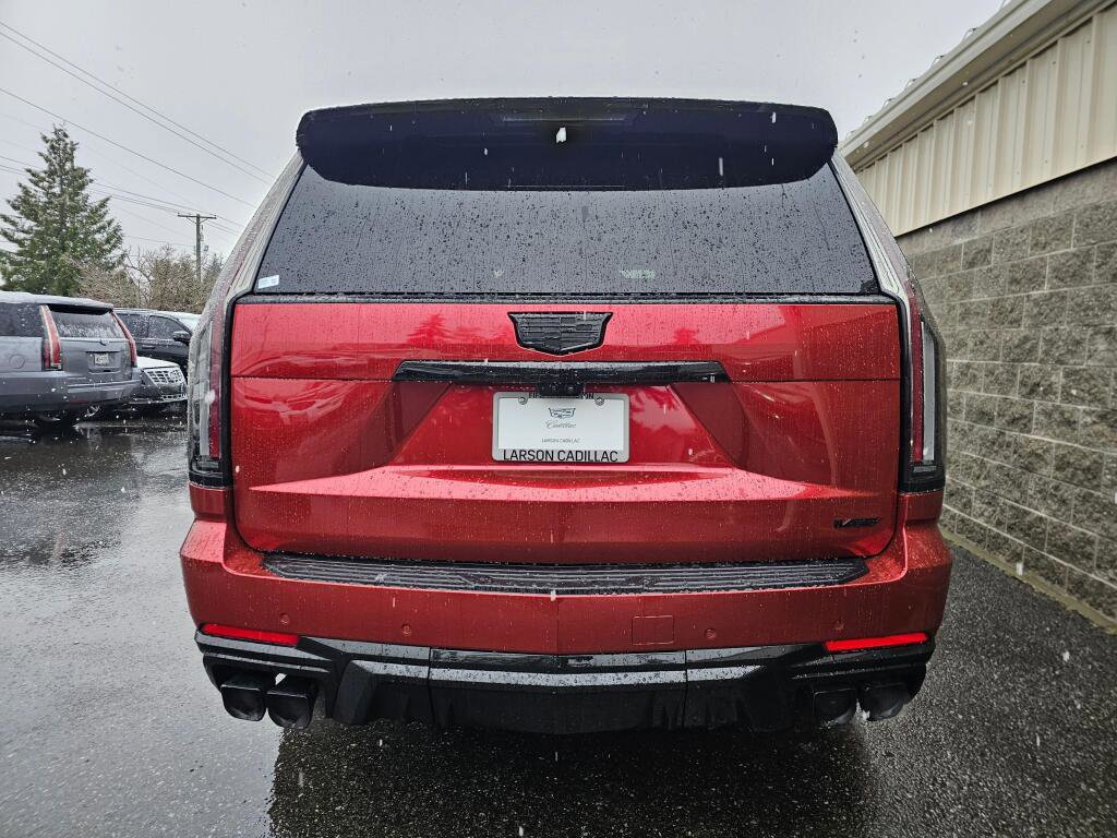 Used 2025 Cadillac Escalade V image 6
