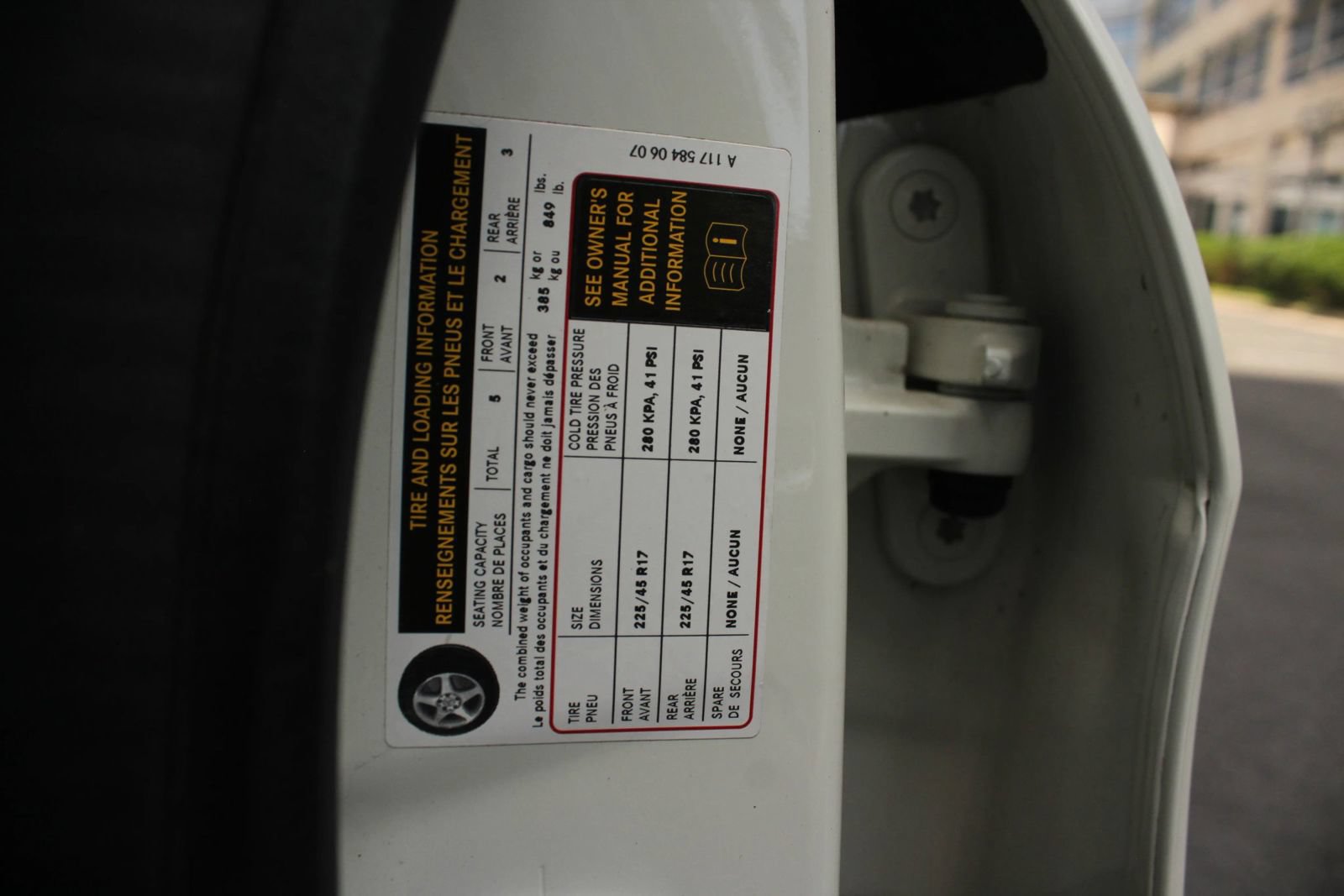 Used 2014 Mercedes-Benz CLA 250 4MATIC image 34