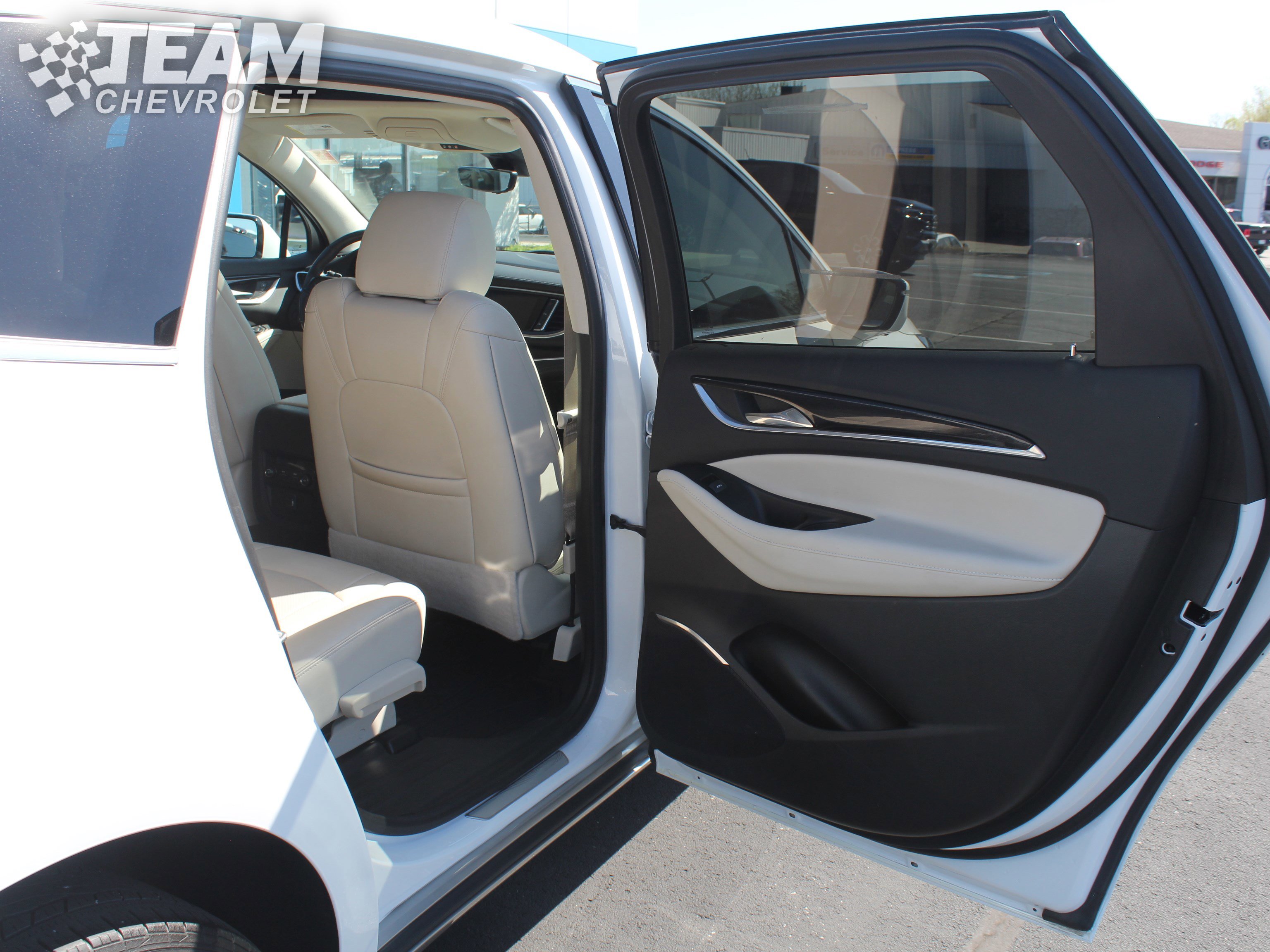 Used 2023 Buick Enclave Essence w/ Experience Buick Package AWD/4WD image 24