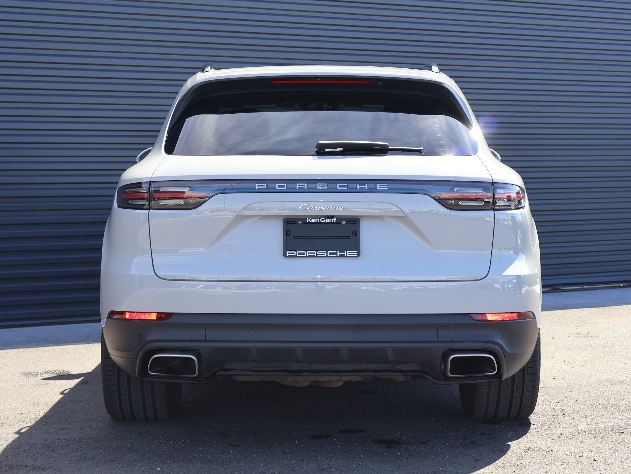 Used 2022 Porsche Cayenne AWD/4WD image 10