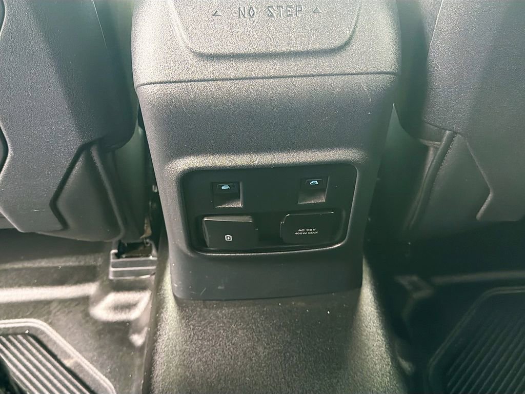 Used 2024 Ford Bronco Badlands image 21