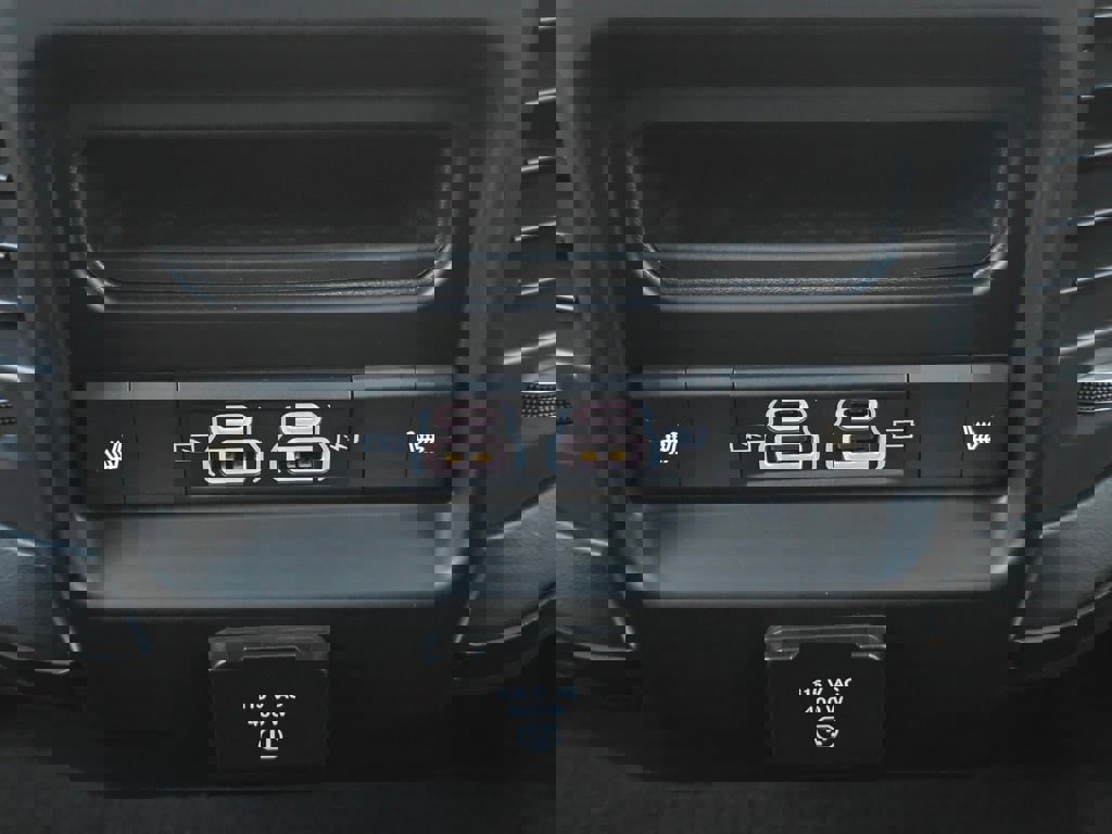 New 2025 RAM 3500 Limited image 25