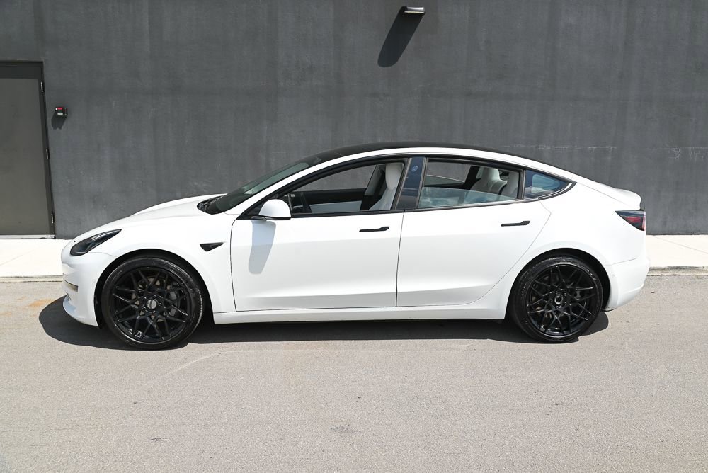 Used 2022 Tesla Model 3 Standard Range image 7