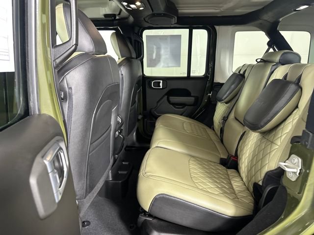 Used 2023 Jeep Wrangler Unlimited image 24