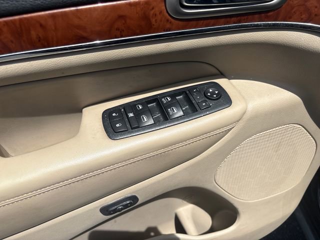 Used 2011 Jeep Grand Cherokee Limited AWD/4WD image 16