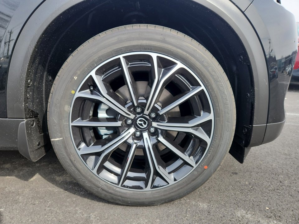 New 2025 MAZDA CX-70 Plug-In Hybrid w/ Premium Plus AWD/4WD image 25