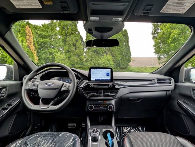 Used 2024 Ford Escape ST-Line FWD image 13