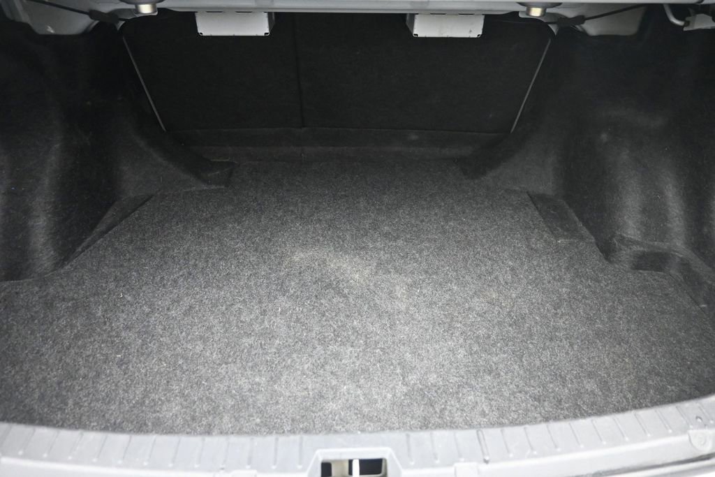 Used 2013 Toyota Corolla LE FWD image 9