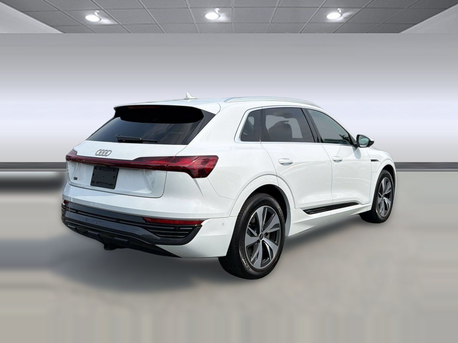 Used 2024 Audi Q8 e-tron Premium Plus w/ Premium Plus Package AWD/4WD image 9
